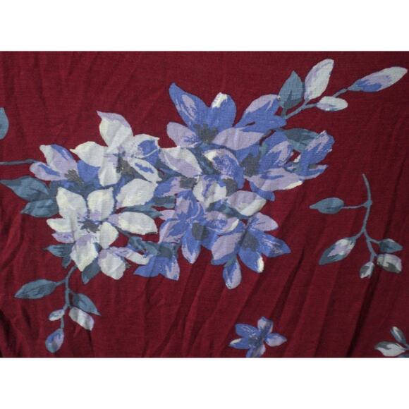 NWT LuLaRoe SMALLFloral Burgundy Lynnae Shirt Top Blouse - Picture 6 of 6